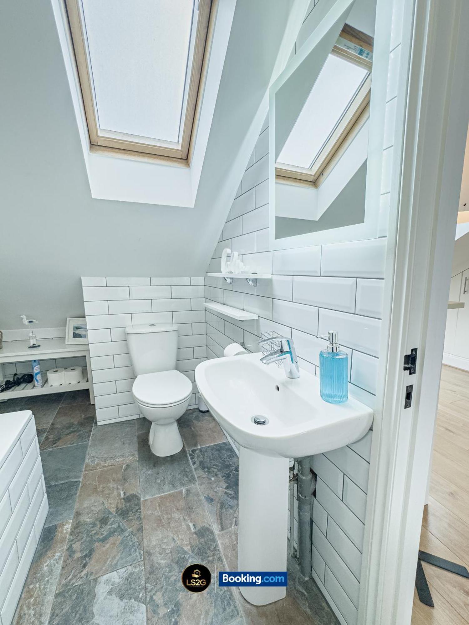 Stunning House By Ls2G Short Lets & Serviced Accommodation Greater London With Free Wifi 外观 照片