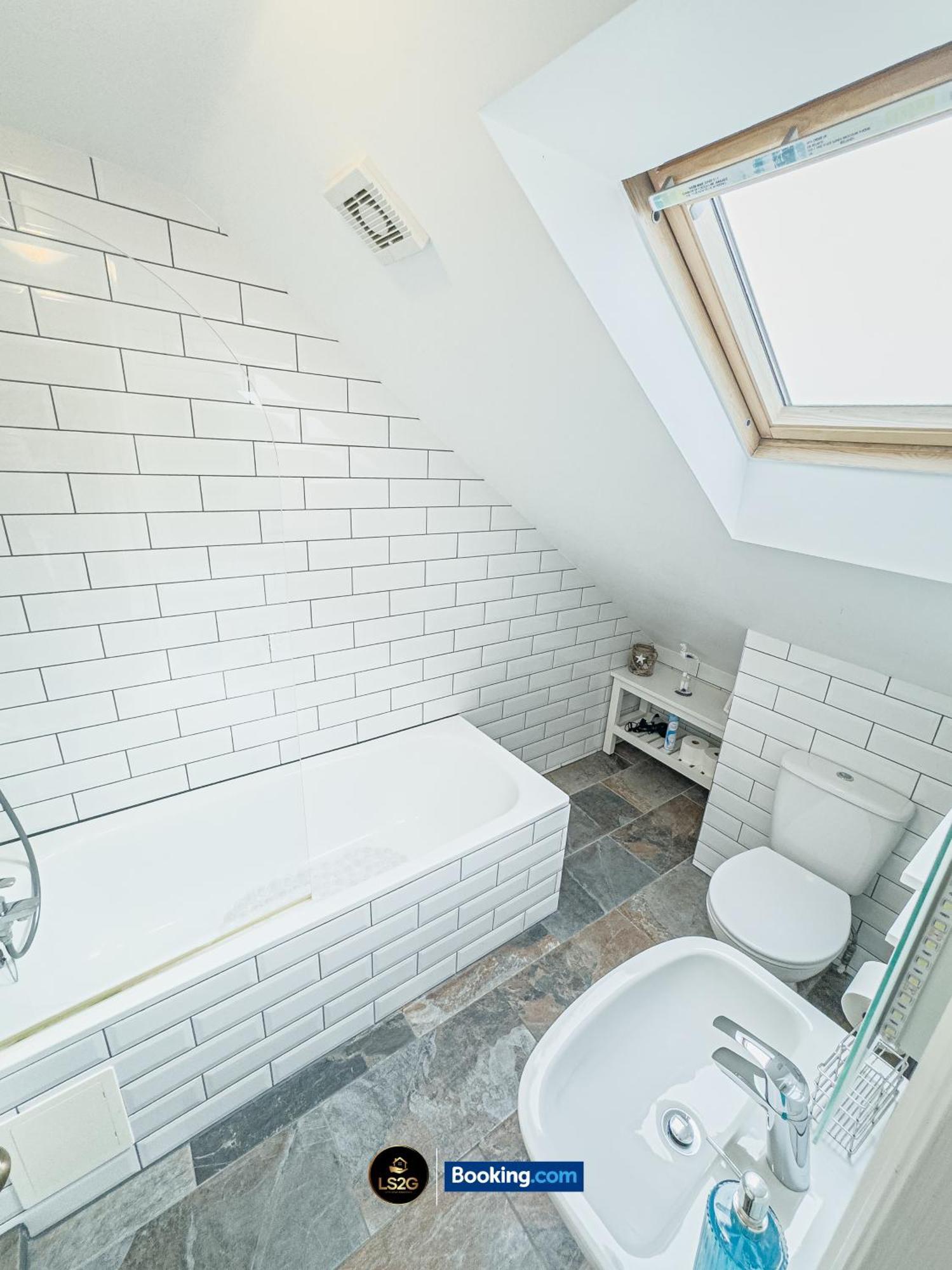 Stunning House By Ls2G Short Lets & Serviced Accommodation Greater London With Free Wifi 外观 照片